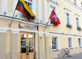 Švietimo profesinių sąjungų reikalavimus svarstys kolektyvinio darbo ginčo komisija