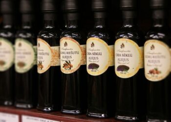 Kosmetikos be įtartinų priedų nesunkiai pasigaminsite namuose