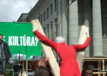 V. Juozapaitis: „Valdantieji priima radikalius sprendimus, net nepasitarę su visuomene“