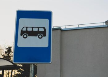 Pradeda kursuoti autobusai į SB „Dainava“, dažniau kursuos ir į Užupių kapines