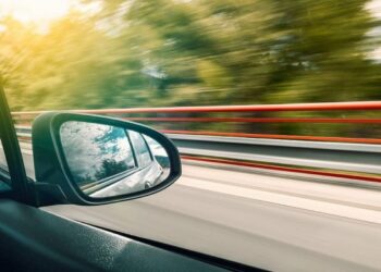 Patarimai, kaip išsirinkti stogo bagažinę automobiliui