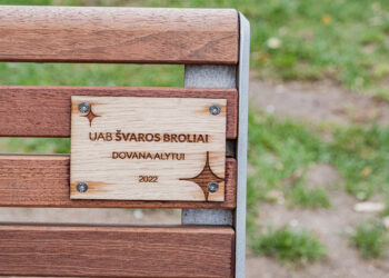 Švaros broliai suoliukas