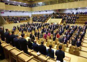 Parlamente prisiekia XIV Seimo nariai