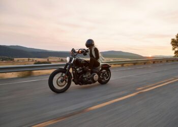 Ekspertas pataria, kaip tinkamai paruošti motociklą žiemai ir išsaugoti jo vertę