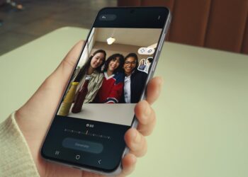 Pristatytas „Galaxy S25 FE“ išmanusis telefonas: flagmanų privalumai už prieinamą kainą